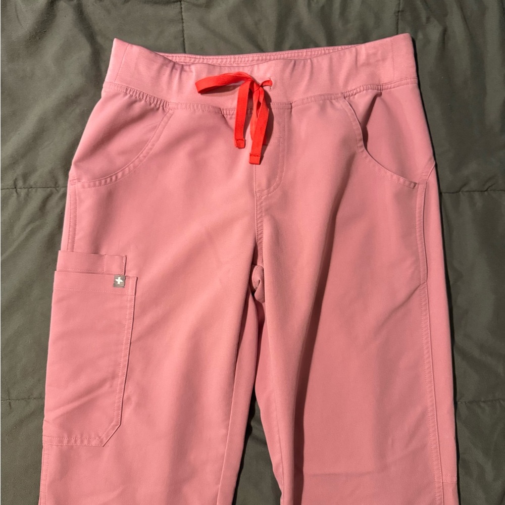 Figs Kade Cargo Scrub Pants in Chalk Pink